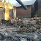 Salah satu rumah warga di Desa Mareje Lombok Barat NTB yang dibakar orang tak dikenal di saat momen lebaran 2022 (Dok. Humas Sobat KKB / Liputan6.com)