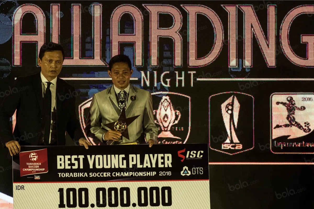 Gelandang Bhayangkara FC, Evan Dimas