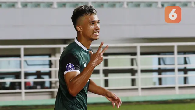 Foto: Akibat Gol Penalti, Persebaya Tumbang dari Persikabo 1973 di Pekan Pertama BRI Liga 1 2022 / 2023