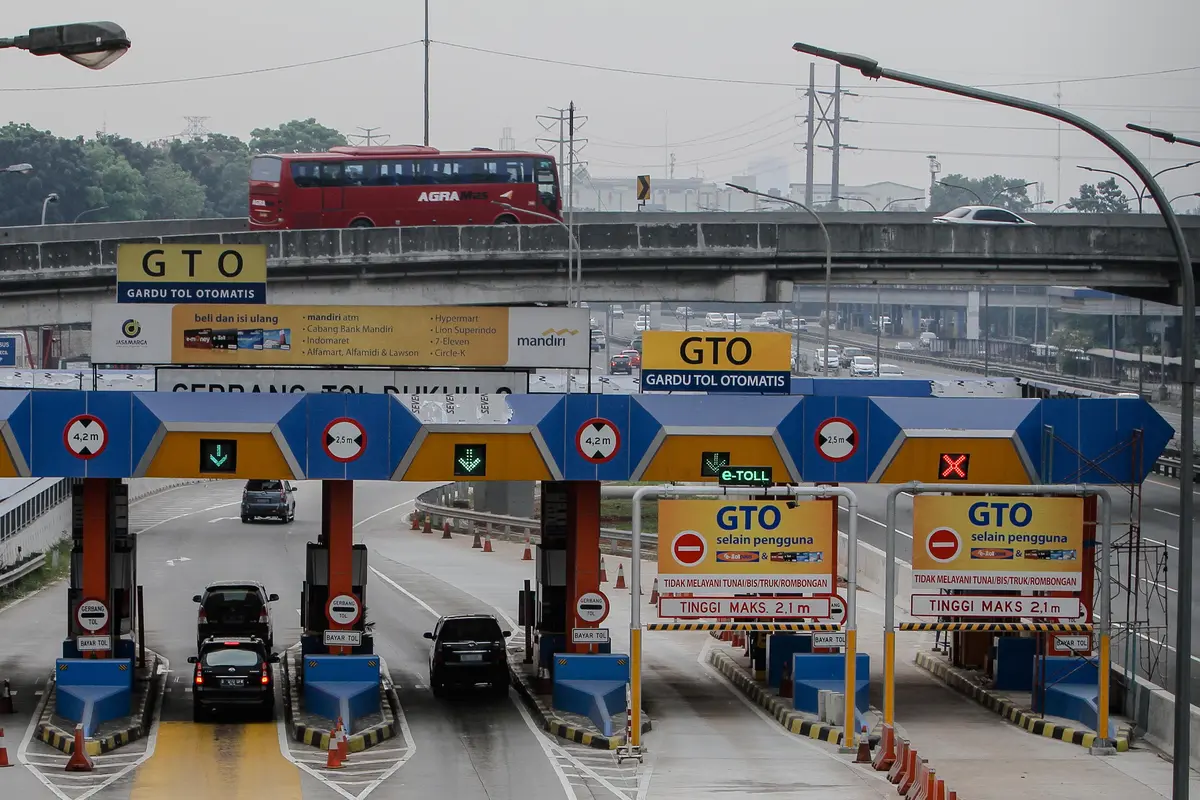 20150708-Jasa Marga Beri Diskon Tarif Tol Sampai 35 Persen Selama Lebaran-Jakarta 4