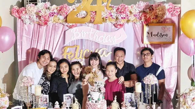 6 Potret Kompak Felicya Angelista dan Adik Caesar Hito, Bak Saudara Kandung