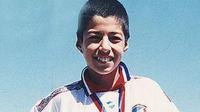 Luis Suarez saat masih kecil. (dok. 101greatgoals)