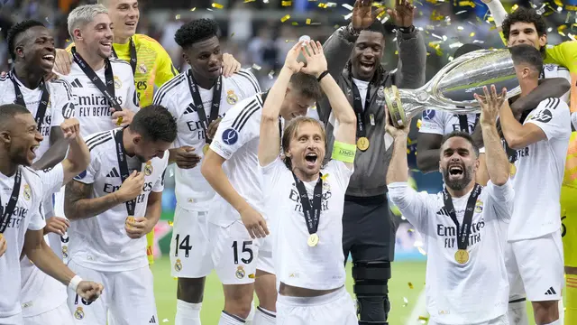 Luka Modric, Dani Carvajal, Real Madrid