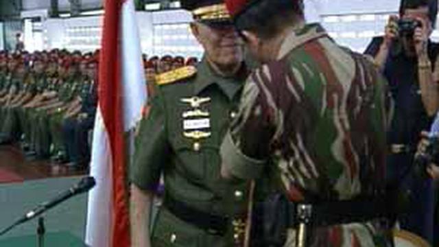 Pak Nas Mendayung Di Sela Sela Karang News Liputan6 Com