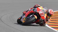 Pembalap Repsol Honda, Marc Marquez, akan mengawali balapan MotoGP Jerman di posisi terdepan. (AFP/Tobias Schwarz)