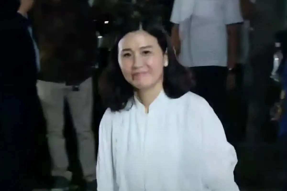Veronica Tan menyambangi kediaman Prabowo Subianto (Istimewa)