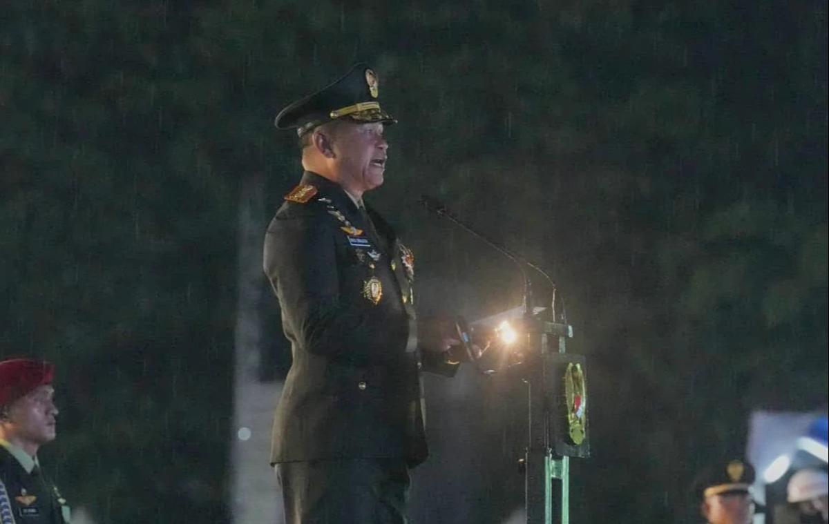 FOTO: Kasad Lantik 1202 Perwira Remaja TNI AD di Bandung