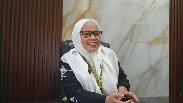 Kepala MAN 2 Batam, Ernawati