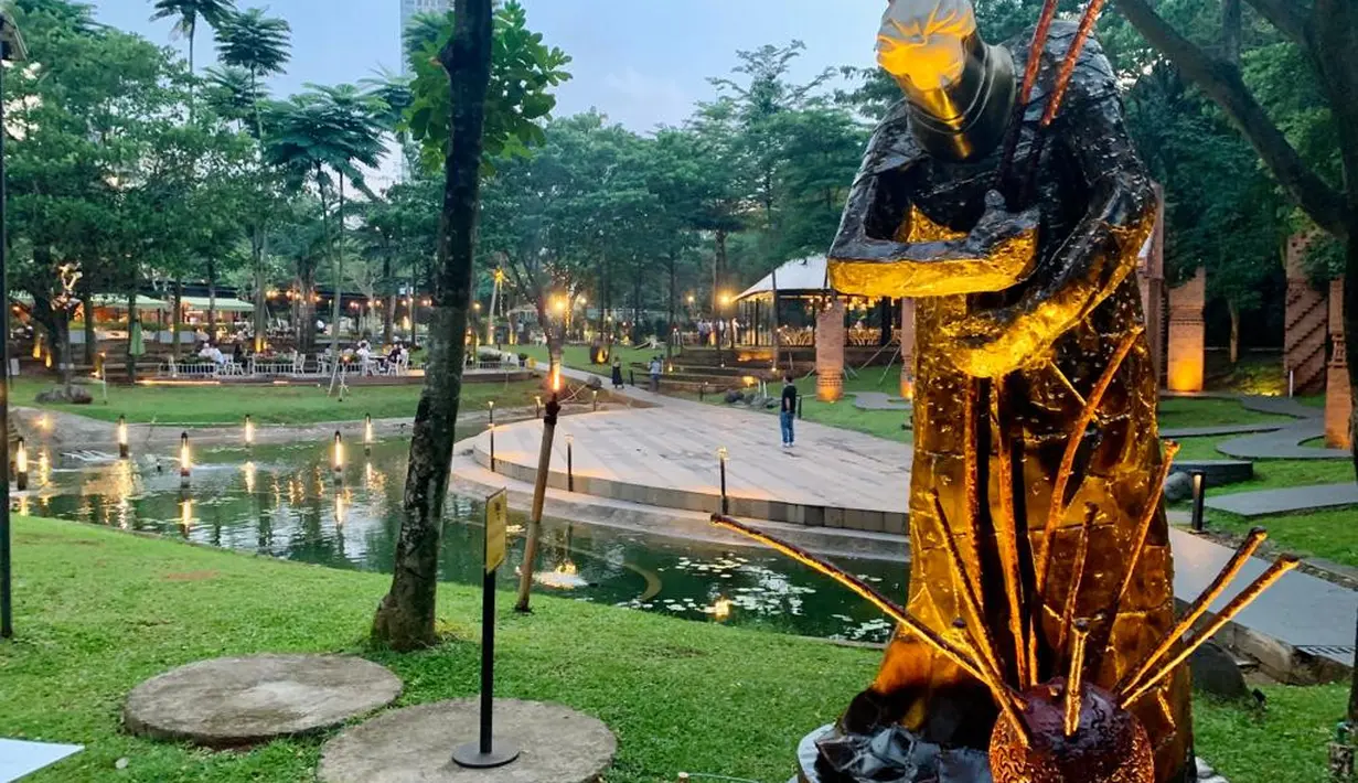 Tiket untuk mengakses Art Jakarta Gardens bisa didapatkan melalui situs resmi Art Jakarta dengan harga Rp150 ribu. [Dok/Fimela/Hilda Irach].