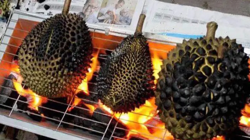 Tren Baru Menikmati Durian Bakar, Penasaran Rasanya?