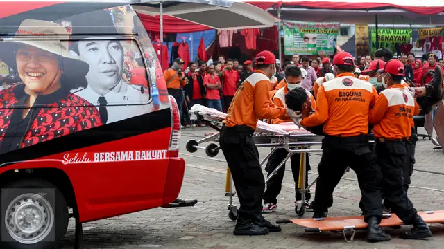 20160112-Basarnas bersama Baguna PDIP Gelar Latihan Bersama Evakuasi Bencana