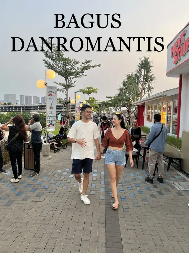 Pria Ini Minta Foto Bareng Pacar Diedit Agar Romantis, 10 Hasilnya Nyeleneh Banget