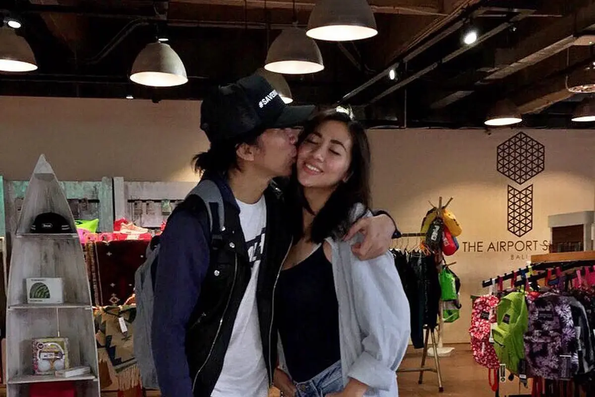[Bintang] Bimbim Slank dan Reny Setiawati