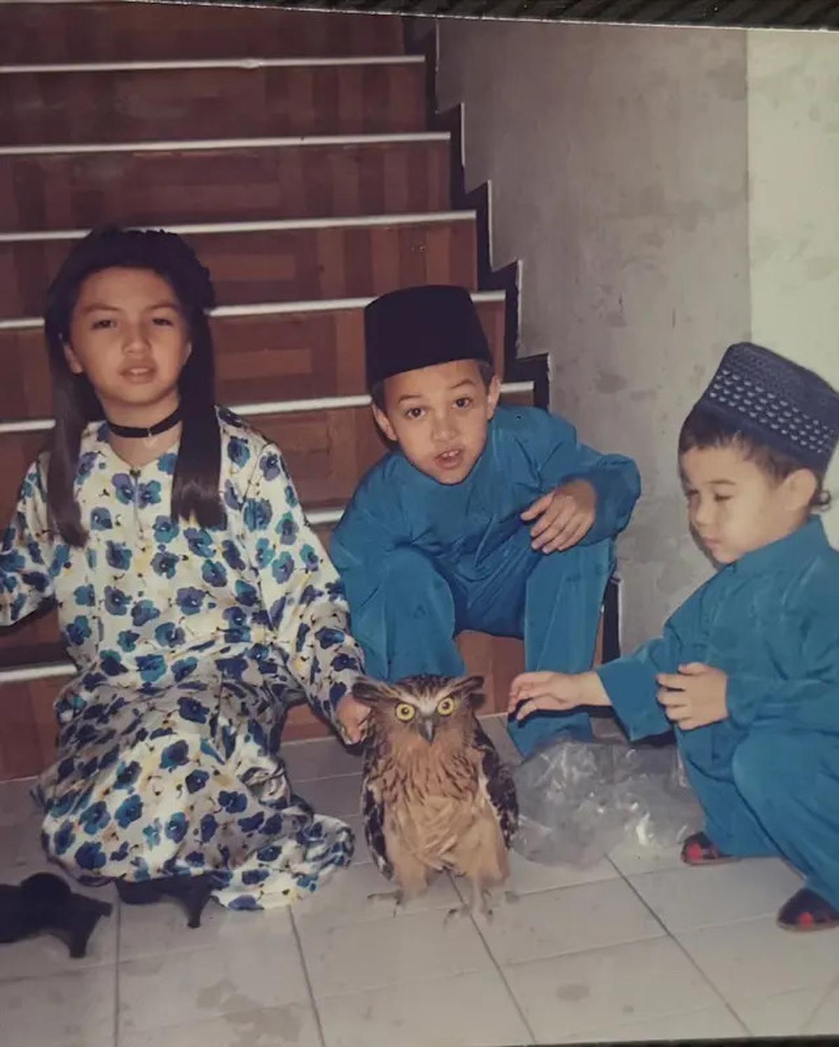 7 Potret Lawas Raline Shah Bareng Dua Adik Saat Kecil, Peringati Hari Saudara