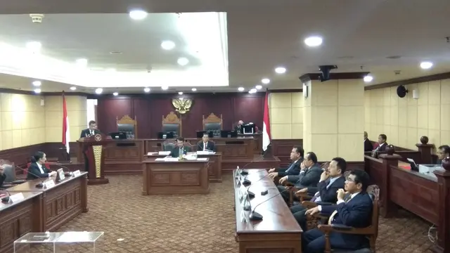 Rapat Pemilihan Ketua MK yang Baru Berlangsung Tertutup