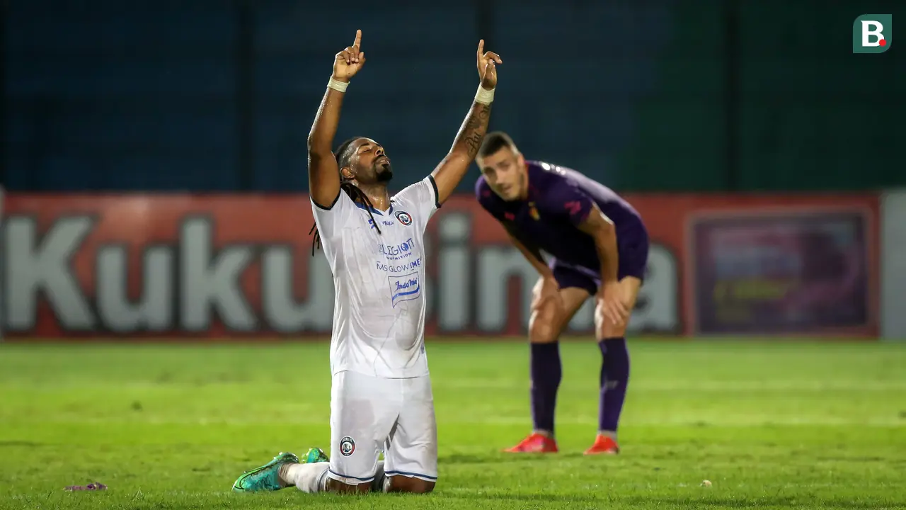 Foto: Hasil BRI Liga 1, Arema FC Sukses Kalahkan Persik Kediri dalam Drama Lima Gol