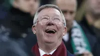 Sir Alex Ferguson mengugkapkan bahwa Pep Guardiola hampir saja menjadi pelatih Manchester United pada 2012. (Reuters/Carl Recine)