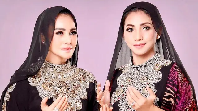 6 Potret Kebersamaan Siti KDI dan Cici Paramida, Kakak Adik yang Kompak