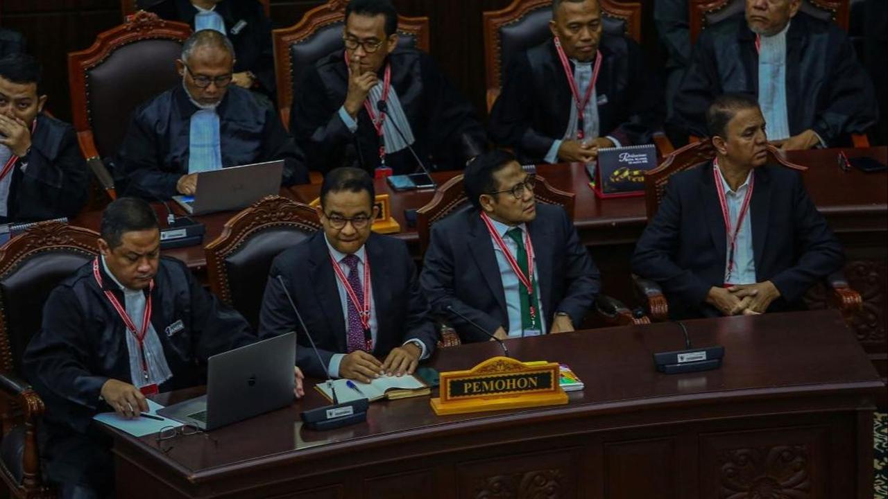 Senada dengan Angga, Jubir Timnas AMIN Billy David juga membenarkan penundaan agenda yang sedianya dijadwalkan hari ini.&nbsp;