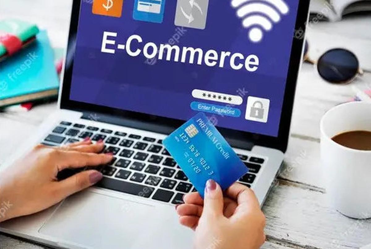 Menkeu Purbaya Tunda Penerapan Pajak E-Commerce, Ini Alasannya