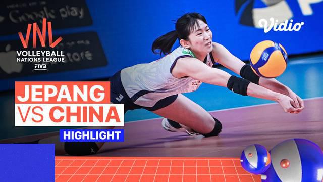 Berita video highlights laga pekan kedua Pool 4 Volleyball Nations League Putri 2022 antara Jepang melawan China, Minggu (19/6/2022) malam hari WIB.