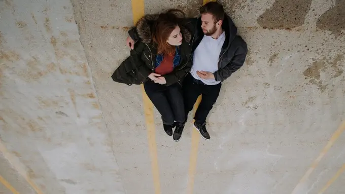 Ilustrasi Relationship