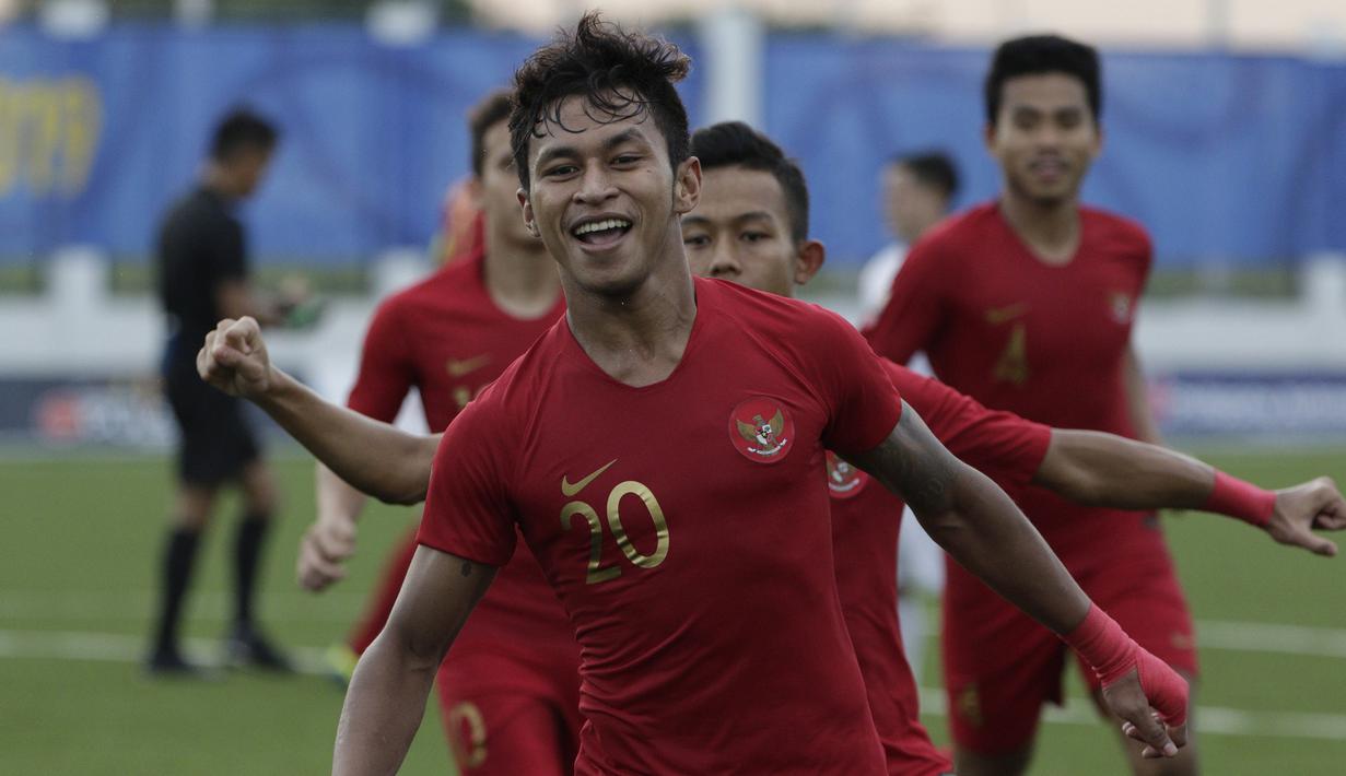 Striker Timnas Indonesia U-22, Osvaldo Haay, merayakan gol yang dicetaknya ke gawang Laos U-22 pada laga SEA Games 2019 di Stadion City of Imus Grandstand, Manila, Kamis (5/12). Indonesia menang 4-0 atas Laos. (Bola.com/M Iqbal Ichsan)