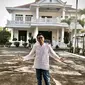"Ini baru tujuh titik, rencananya di DKI akan ada 50 titik dan semoga akan terus berkembang ke seluruh Indonesia," kata Eko yang juga menceritakan tentang program belajar online gratis bernama PAK EKO (Paket Edukasi Online). (Instagram/ekopatriosuper)