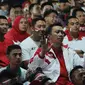 Menteri Pemuda dan Olahraga Imam Nahrawi saat menyaksikan nobar Final Piala AFF 2016 antara Indonesia melawan Thailand di  Kemenpora, Jakarta, (17/12). Dipertemuan pertama Timnas Indonesia unggul 2-1 atas Thailand. (Liputan6.com/Gempur M Surya)