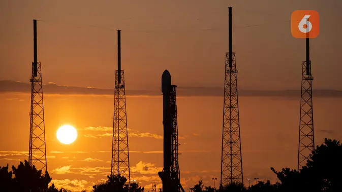 <p>Persiapan satelit Satria-1 lepas landas dari SpaceX Cape Canaveral, Air Force Station, Florida, Amerika Serikat (AS). (/ Ilyas Istianur Praditya)</p>