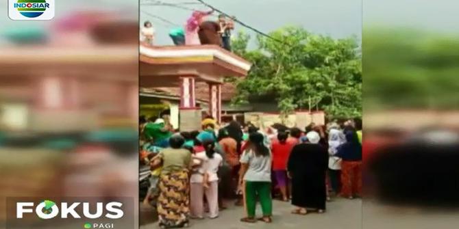 Viral Pengusaha Bakso di Sidoarjo Sebar Uang dari Balkon Rumah