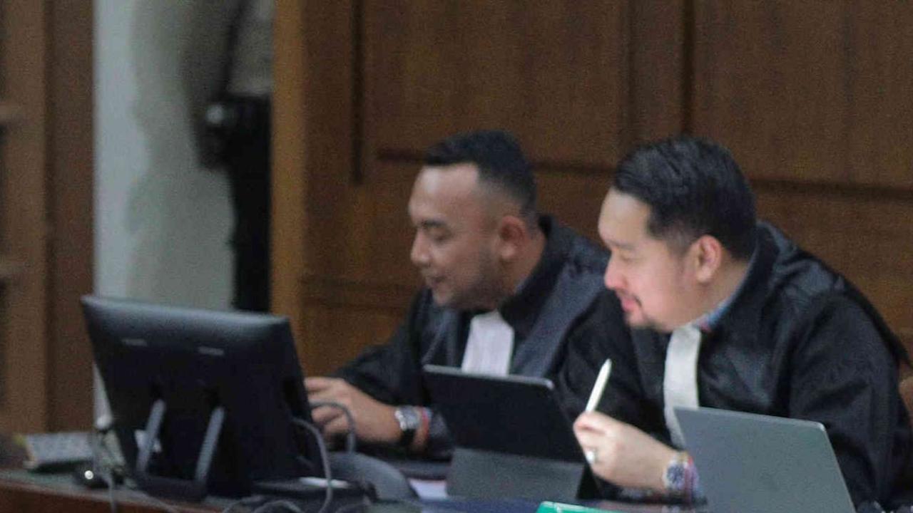 Hakim Semprot Saksi Soal Konsorsium BTS 4G Kominfo: Awalnya Pura-Pura Bodoh Kedesak Ngaku Juga