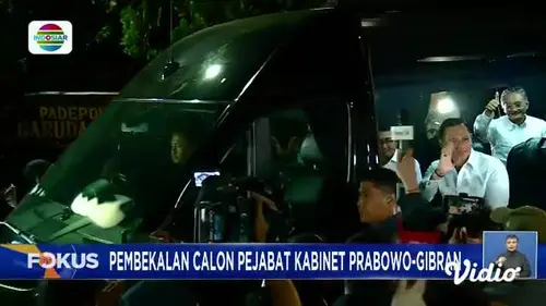 Fokus : Evakuasi 71 Nelayan Terjebak Gelombang Laut Tinggi di Pantai Tegalbuleud, Sukabumi