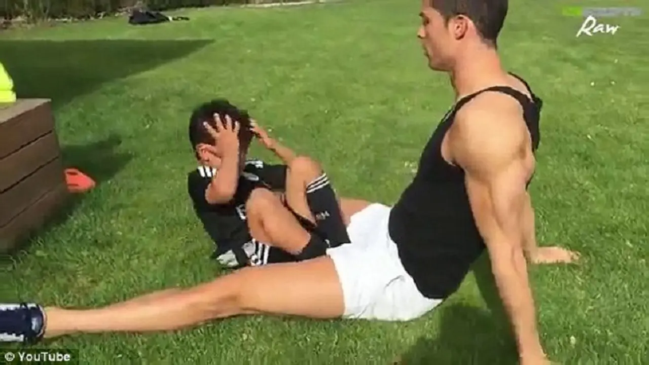 Ronaldo bersama anaknya