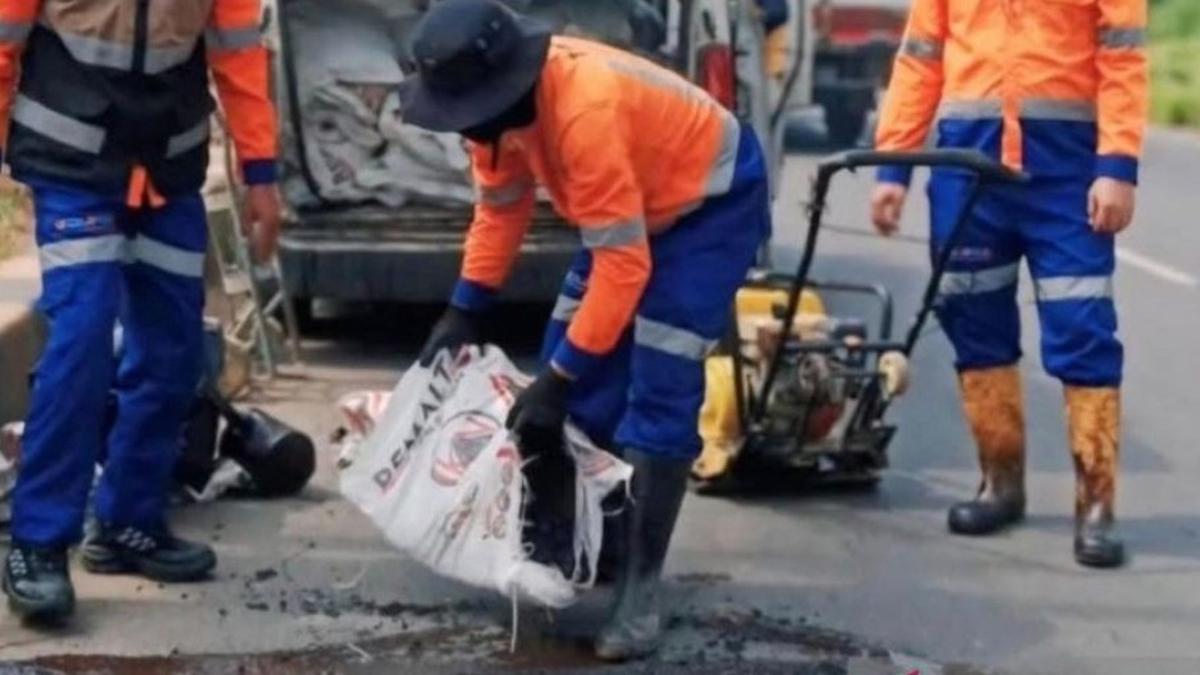 Pemkab Bekasi Realisasikan 106 Titik Pekerjaan Infrastruktur Jalan di 23 Kecamatan