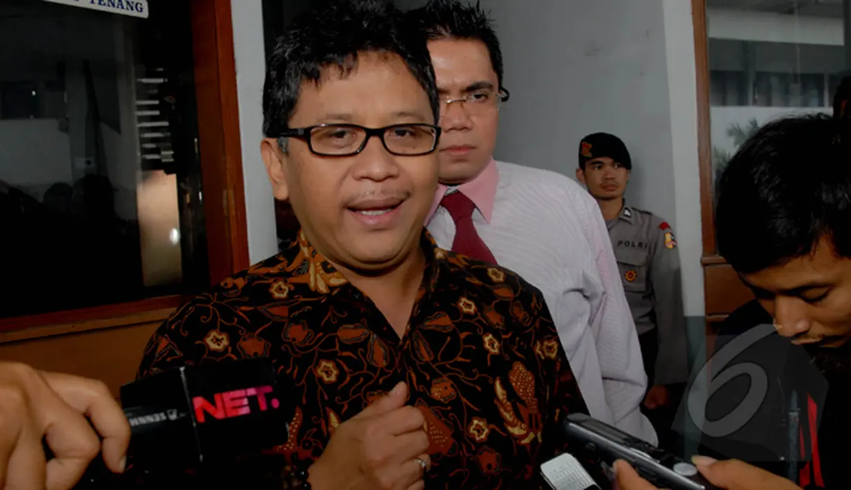 Politisi PDIP, Hasto Kristoyanto menyambangi Pengadilan Negeri Jakarta Selatan untuk menghadiri sidang praperadilan BG, Selasa (10/2/2015). (Liputan6.com/Johan Tallo)