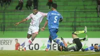 Persipura Jayapura mengalahkan Persiba Balikpapan 2-0, Senin (22/5/2017). (Bola.com/Romi Syahputra)