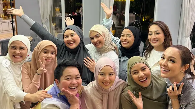 Potret Meisya Siregar dan teman-teman selebnya (Sumber: Instagram/meisya_siregar)