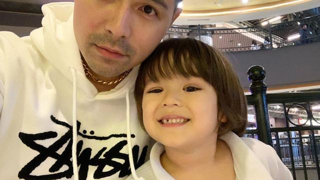 Janji Akan Jaga El Barack, Ini 6 Potret Kebersamaan Erick Iskandar dan Keponakannya