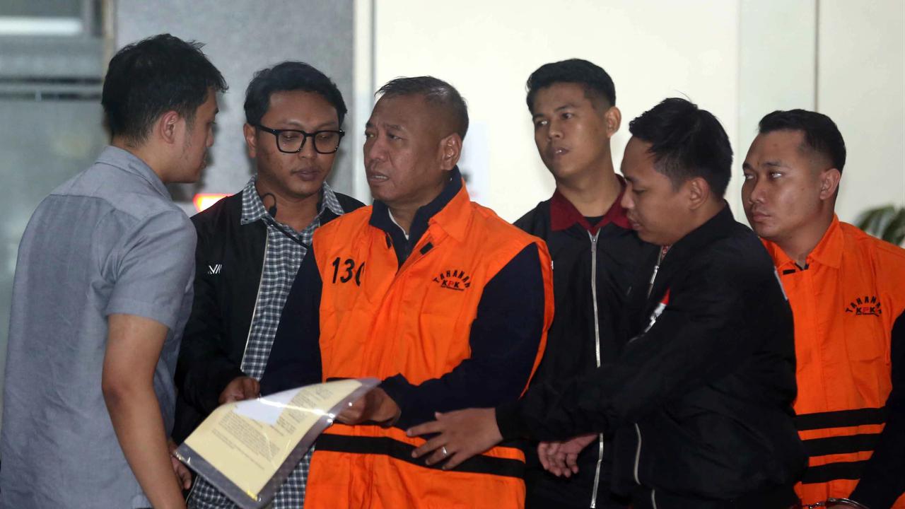 FOTO: Bupati Tulungagung  Resmi Ditahan KPK
