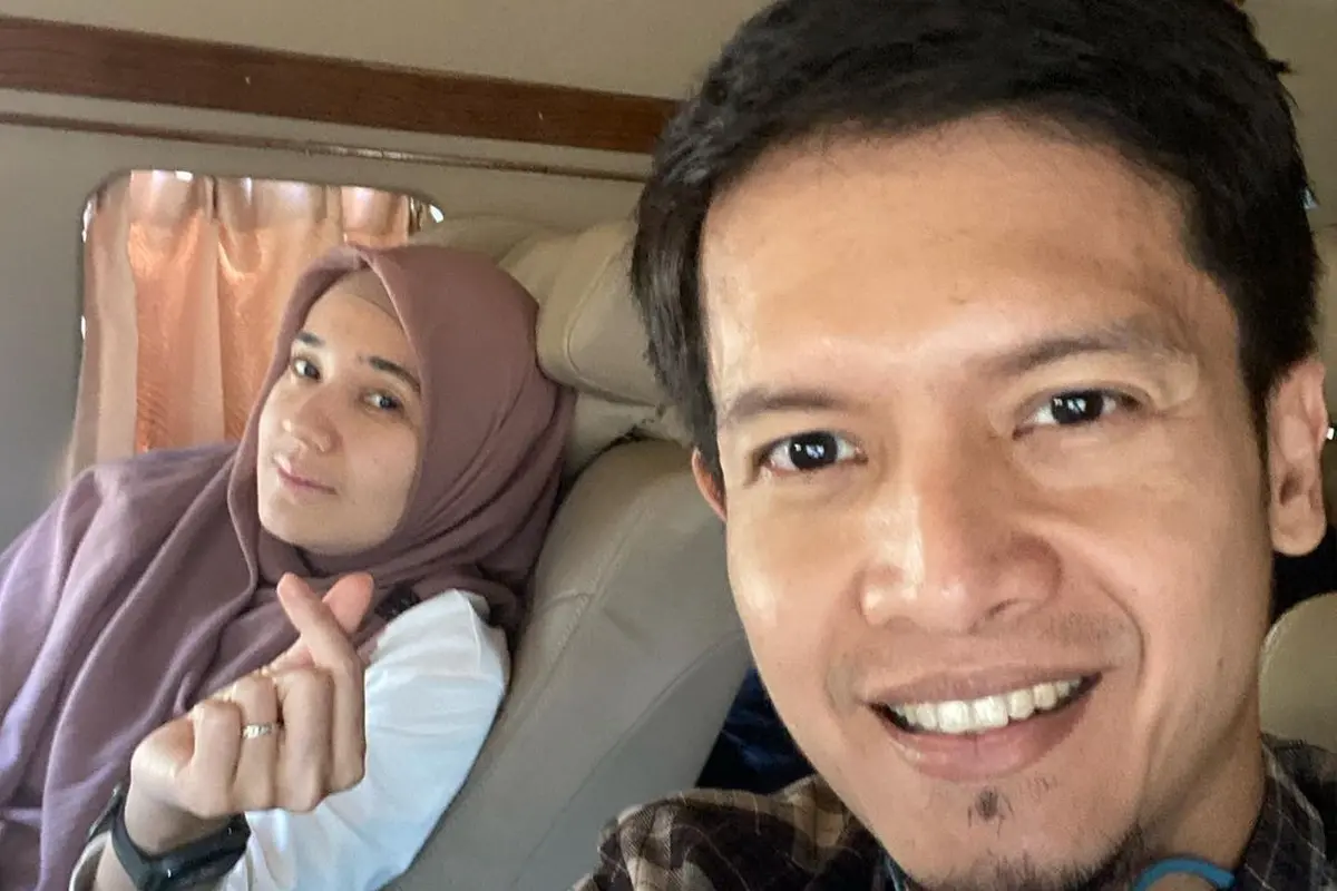 Dhini Aminarti dan Dimas Seto. (Instagram/ dhiniaminarti)