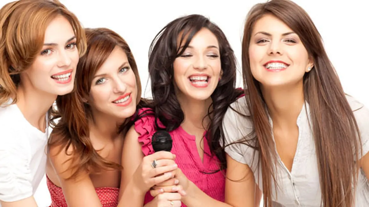 (c) shutterstock