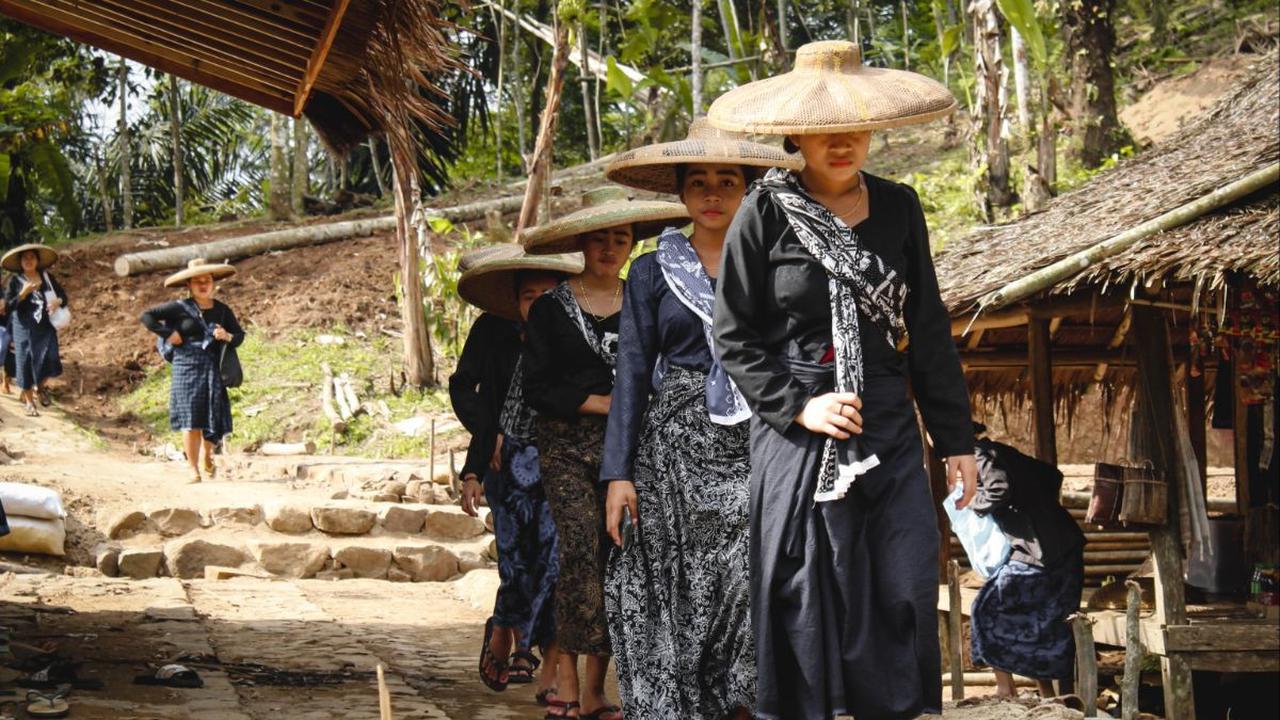 Sesepuh turun tangan