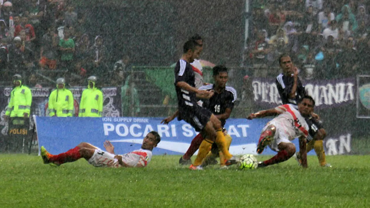 Persik vs Persis