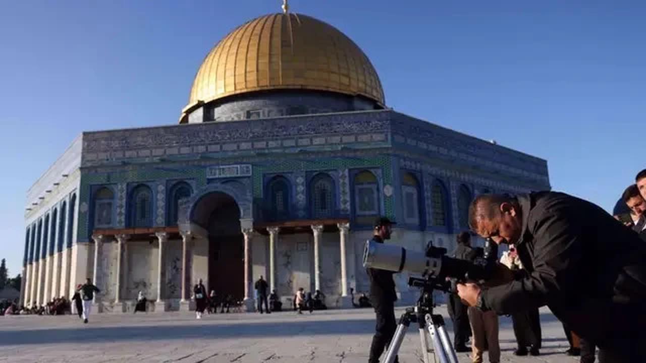 Pemukim Israel Menyerbu Masjid Al-Aqsa pada Hari Kedua Ramadan