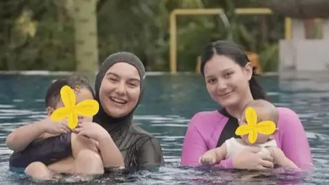 Sama seperti Irish Bella, Yasmine Ow juga menggugat cerai sang suami usai isu keretakan rumah tangga dengan Aditya Zoni.