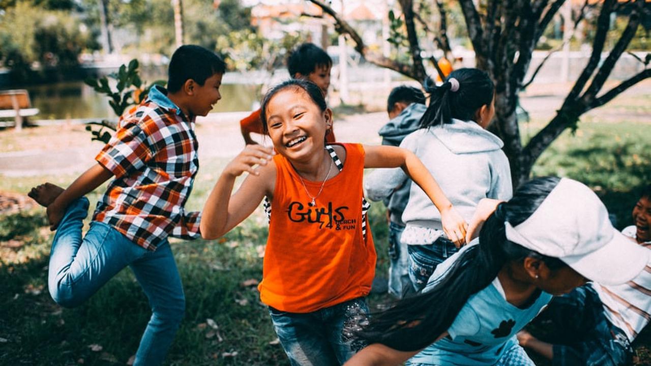 Beraktivitas di Tengah Cuaca Panas Tak Biasa, Apa Anak Butuh Tabir Surya?