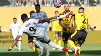 Pemain depan Real Madrid asal Prancis #09, Kylian Mbappe, mencetak gol ketiga bagi timnya selama pertandingan perempat final Piala Dunia Antarklub 2025 antara Real Madrid asal Spanyol dan Borussia Dortmund asal Jerman di stadion MetLife di East Rutherford, New Jersey, Minggu dini hari WIB (6-7-2025). (FRANCK FIFE/AFP)