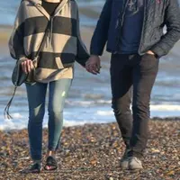 Hubungan asmara selebriti yang kini menjadi pusat sorotan adalah Taylor Swift dan Tom Hiddleston. (dailymail/Bintang.com)