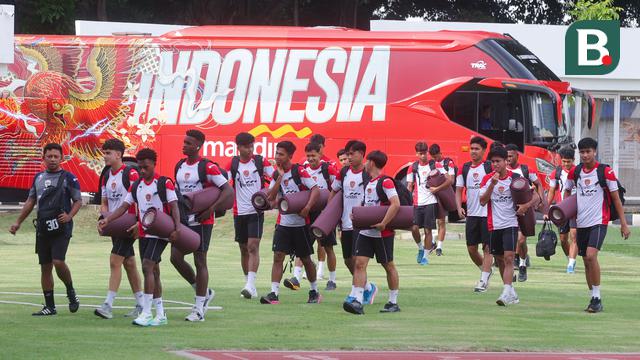 Foto: Kompaknya Baker Bersaudara Saat Sesi Latihan Timnas Indonesia U-20